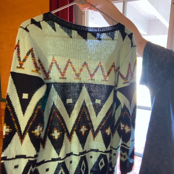 Patterned Cardigan - Picture 3 of 3